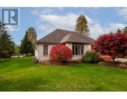 27 WYNFIELD LANE S - 43