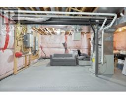302 SONGBIRD LANE - 32