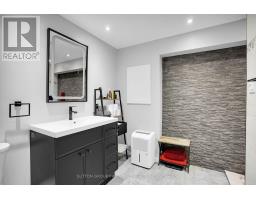 22 - 166 BONAVENTURE DRIVE - 25