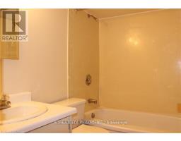 1517 GLOUCESTER ROAD - 14