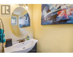 8 LOCHERN ROAD - 24