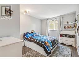 8 LOCHERN ROAD - 28
