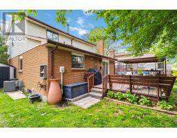 8 LOCHERN ROAD - 42