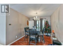 4 MAXWELL CRESCENT - 13