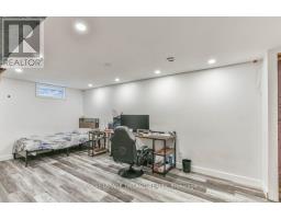 4 MAXWELL CRESCENT - 27