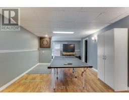 168 SOUTHFIELD DRIVE - 33