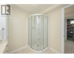79 BISCAY ROAD - 33