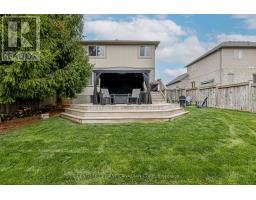 21 MAPLEWOOD LANE - 35