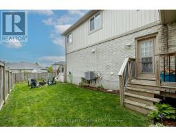 21 MAPLEWOOD LANE - 38