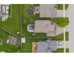 21 MAPLEWOOD LANE - 40