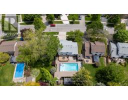 871 FARNHAM ROAD - 16