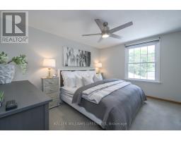 871 FARNHAM ROAD - 32