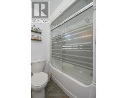 871 FARNHAM ROAD - 38
