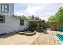 871 FARNHAM ROAD - 4