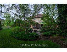 22 GLENRIDGE CRESCENT - 40