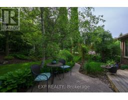 22 GLENRIDGE CRESCENT - 41