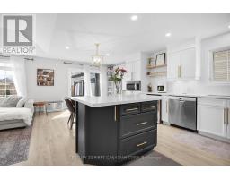 292 THORN DRIVE - 16