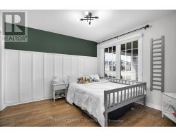 292 THORN DRIVE - 28