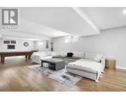 292 THORN DRIVE - 33