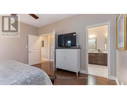 95 CIRCLEWOOD DRIVE - 19