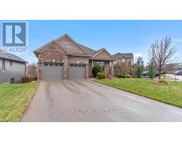 95 CIRCLEWOOD DRIVE - 2