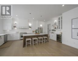 559 CREEKVIEW CHASE - 14
