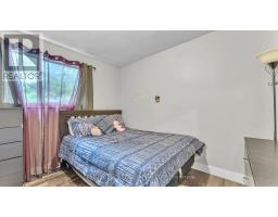 158 AUGUSTA CRESCENT - 15