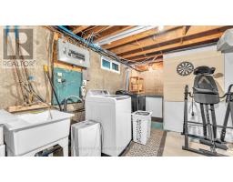 158 AUGUSTA CRESCENT - 24