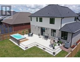 53 ARROWWOOD PATH - 12