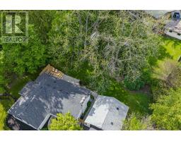 795 COMMISSIONERS ROAD W - 47