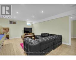 278 - 600 HYDE PARK ROAD - 33