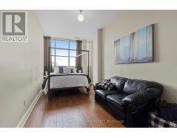 2105 - 389 DUNDAS STREET - 13