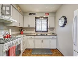 11 TUMBLEWEED CRESCENT - 18