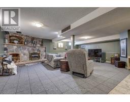 11 TUMBLEWEED CRESCENT - 28