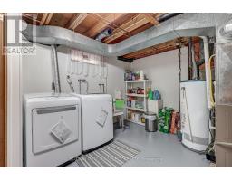 11 TUMBLEWEED CRESCENT - 32
