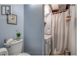 11 TUMBLEWEED CRESCENT - 34