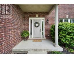30 WILLARD CRESCENT - 3