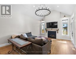 128 SCOTTS DRIVE - 23