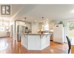 48 HILLVIEW DRIVE - 10