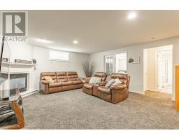 48 HILLVIEW DRIVE - 22