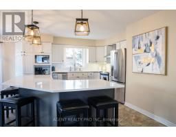 55 MORAINE CRESCENT - 11