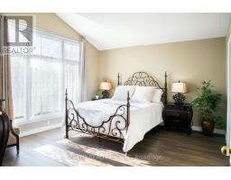 55 MORAINE CRESCENT - 17