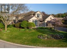 55 MORAINE CRESCENT - 4