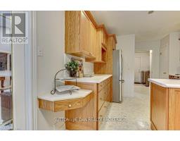21 - 1755 LOUISE BOULEVARD - 11