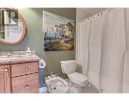 21 - 1755 LOUISE BOULEVARD - 21