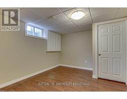 21 - 1755 LOUISE BOULEVARD - 30