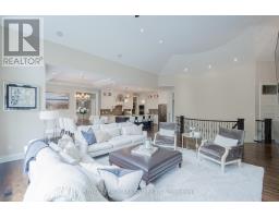 10445 PINETREE DRIVE - 10