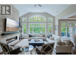 10445 PINETREE DRIVE - 8