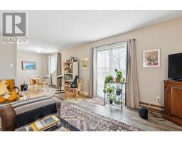 221 HIGHVIEW DRIVE - 17