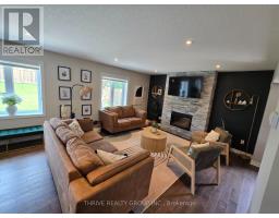 225 NORMAN PLACE - 44